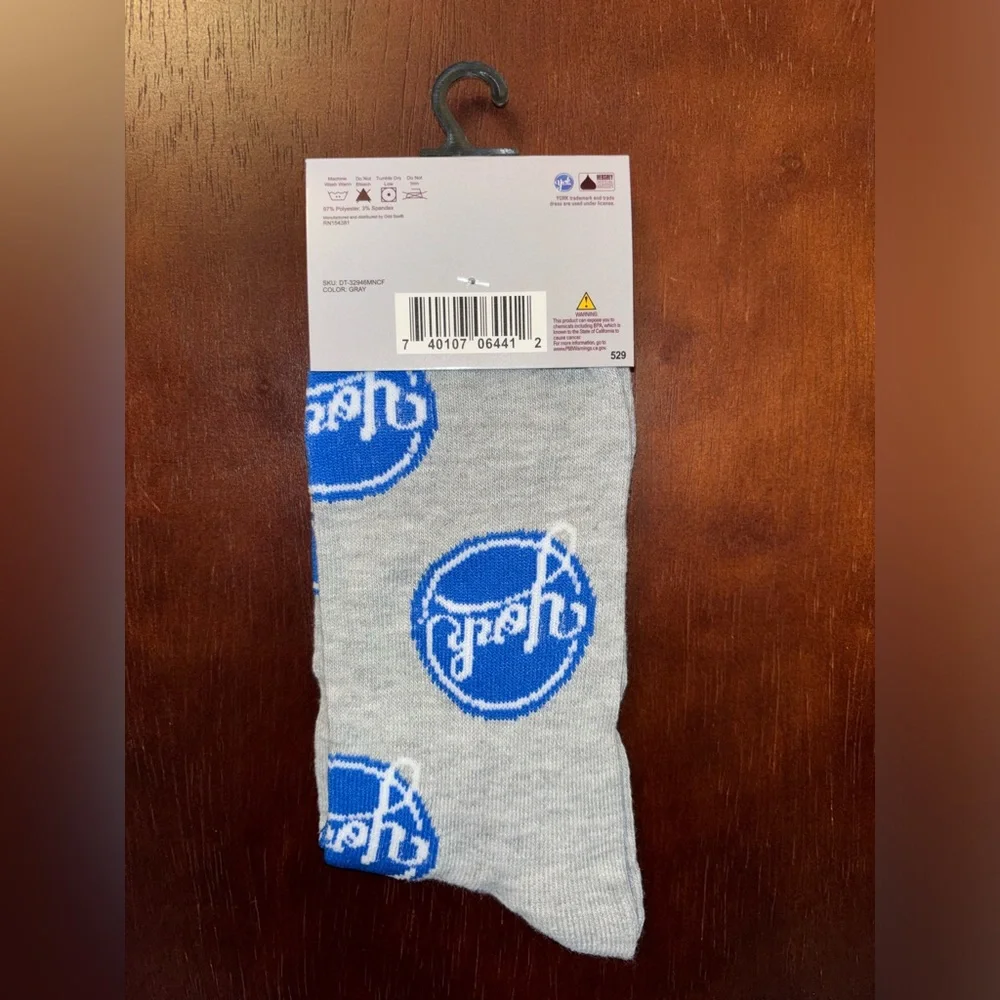HERSHEY YORK PEPPERMINT PATTY NOVELTY CREW SOCKS NWT MEN’S SHOE SIZE 6-12
